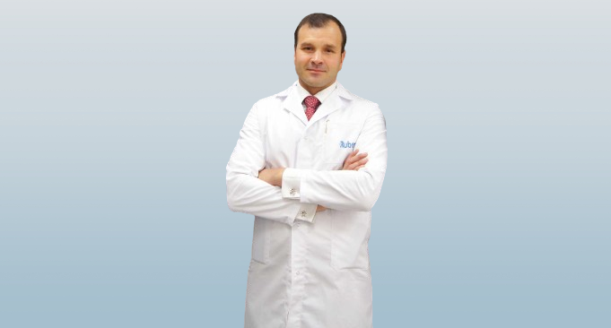 Juliana-Ochoa-Juan-Pulo-Navarro-y-Silvia-Sanchez-Ramon1-removebg-preview(1)